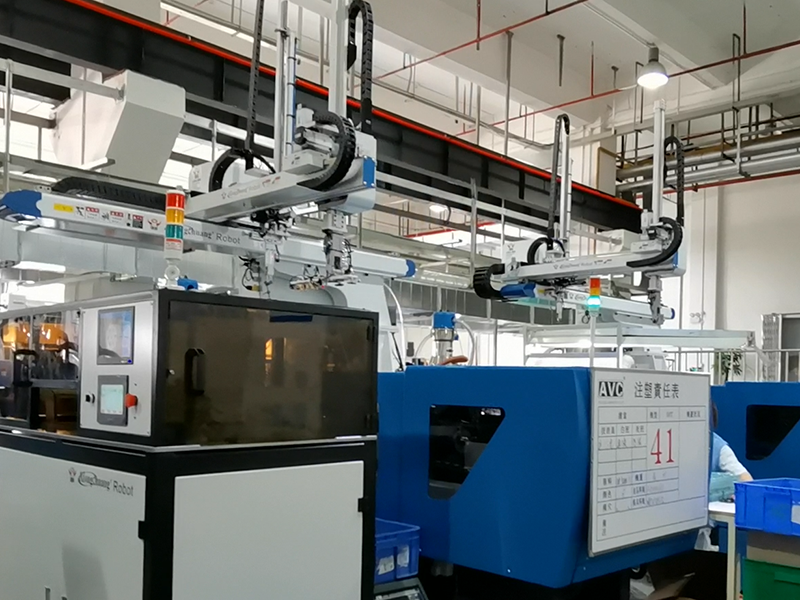 雄创机械手视觉马达壳自动化